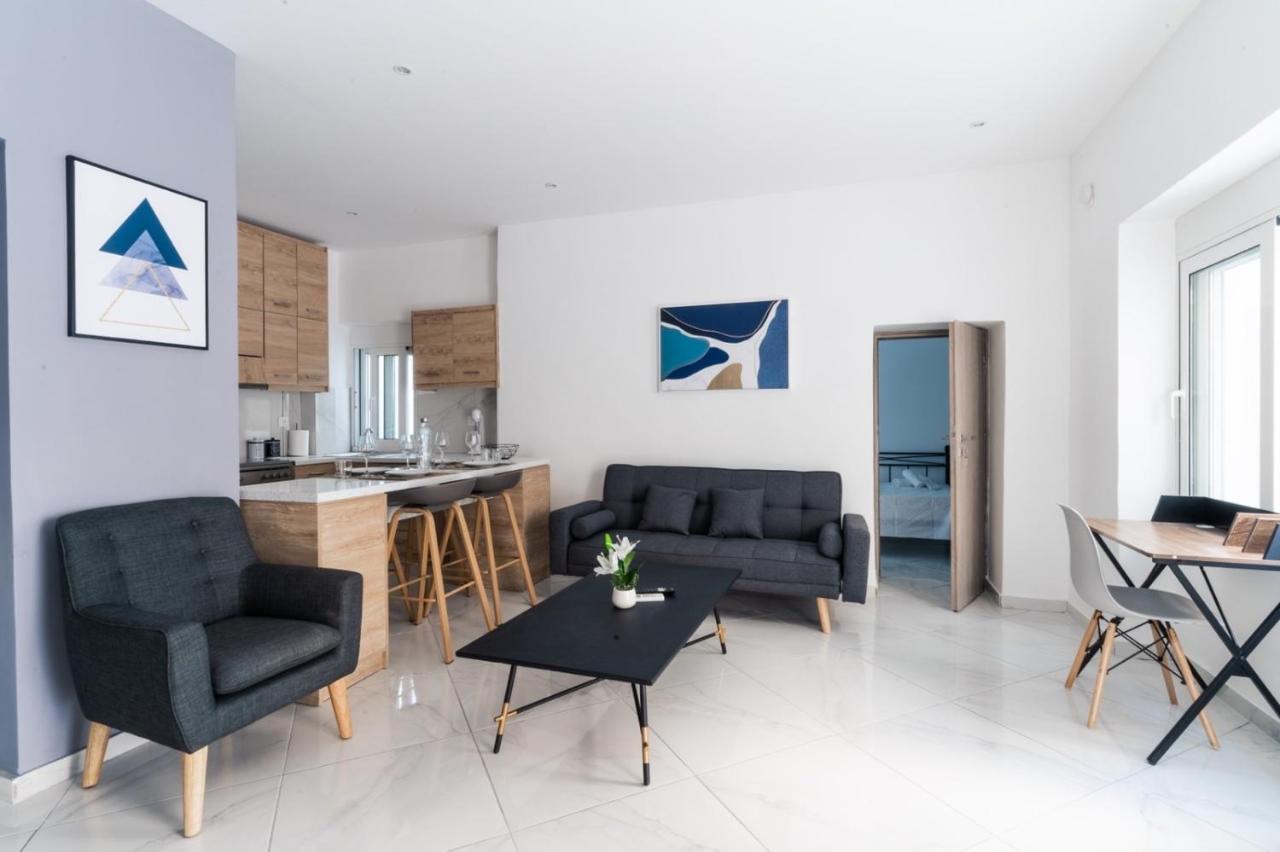 Aiolos Luxury Suite 3 Agios Dimitrios Near Metro Athen Eksteriør billede